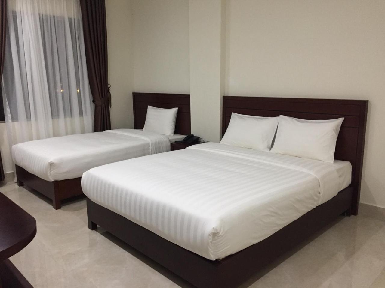 New Sun Hotel Ha Long Bagian luar foto