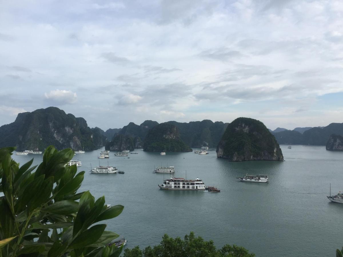 New Sun Hotel Ha Long Bagian luar foto